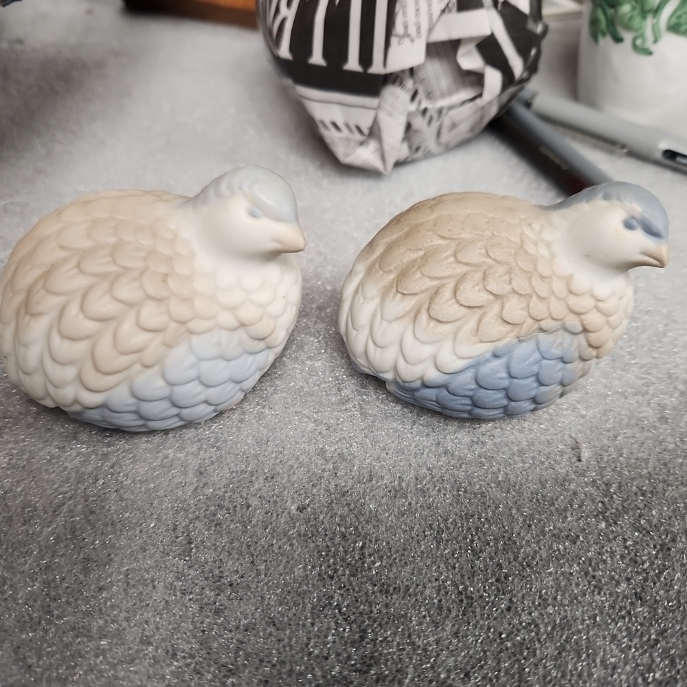 Ceramic Bird Figurines in Cream and Gray - Picture 3 of 3